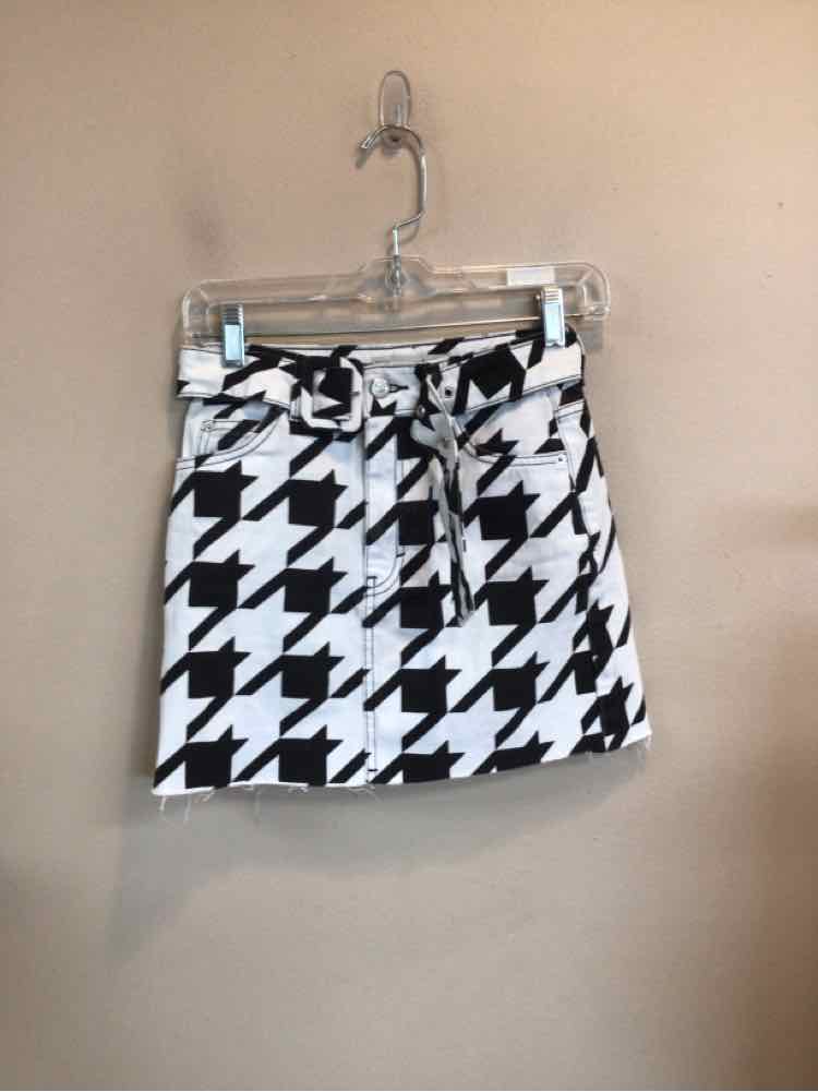 TOPSHOP SIZE 0 Ladies SKIRT One More Time Family