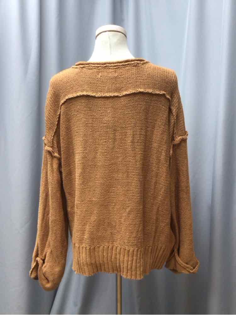 BY TOGETHER SIZE LARGE Ladies TOP