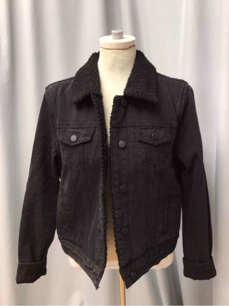 RESERVE FAIRFAX SIZE MEDIUM Ladies JACKET