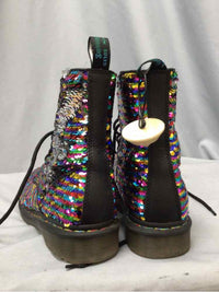 DOC MARTENS SIZE 9 Ladies SHOES