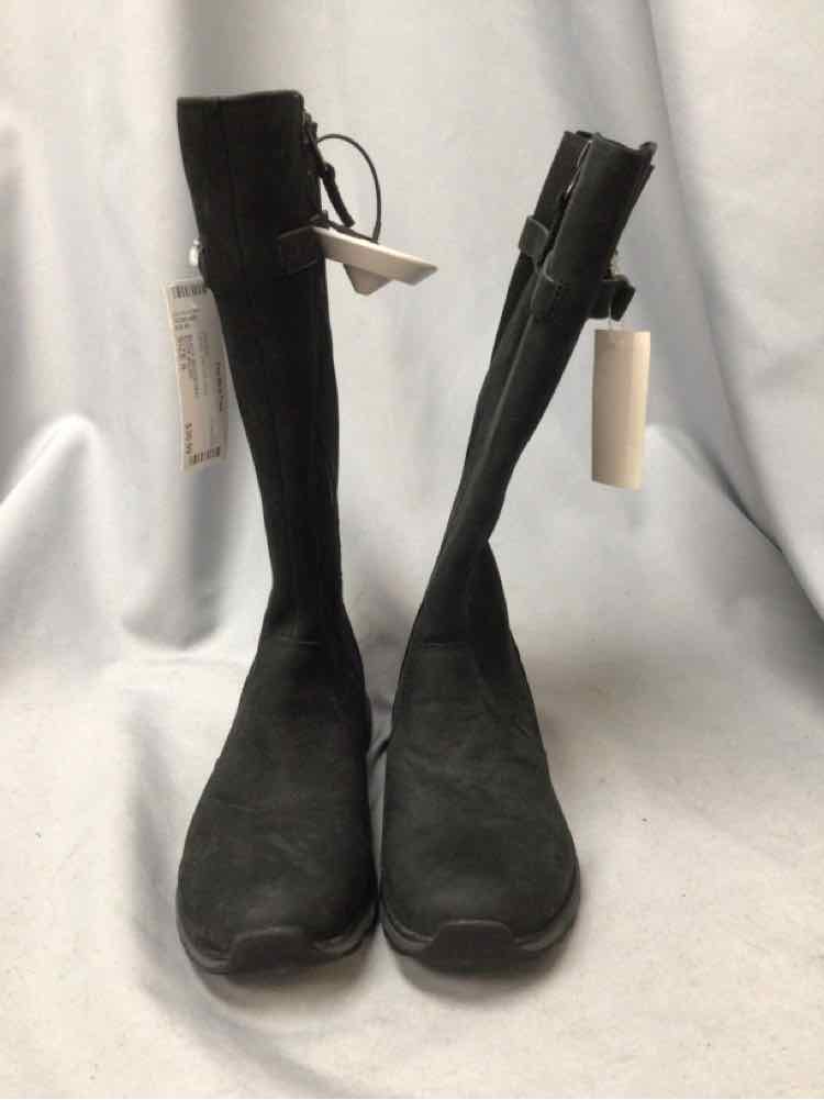 EDDIE BAUER SIZE 6 Ladies SHOES