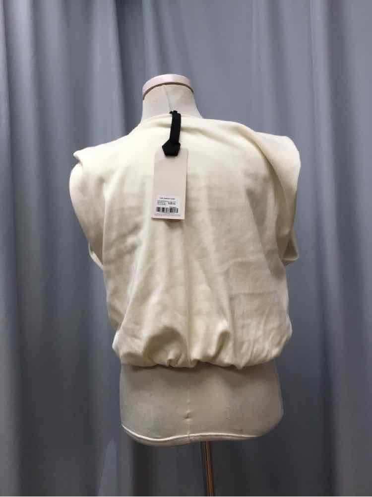 JOHANNE ORTIZ SIZE X LARGE Ladies TOP