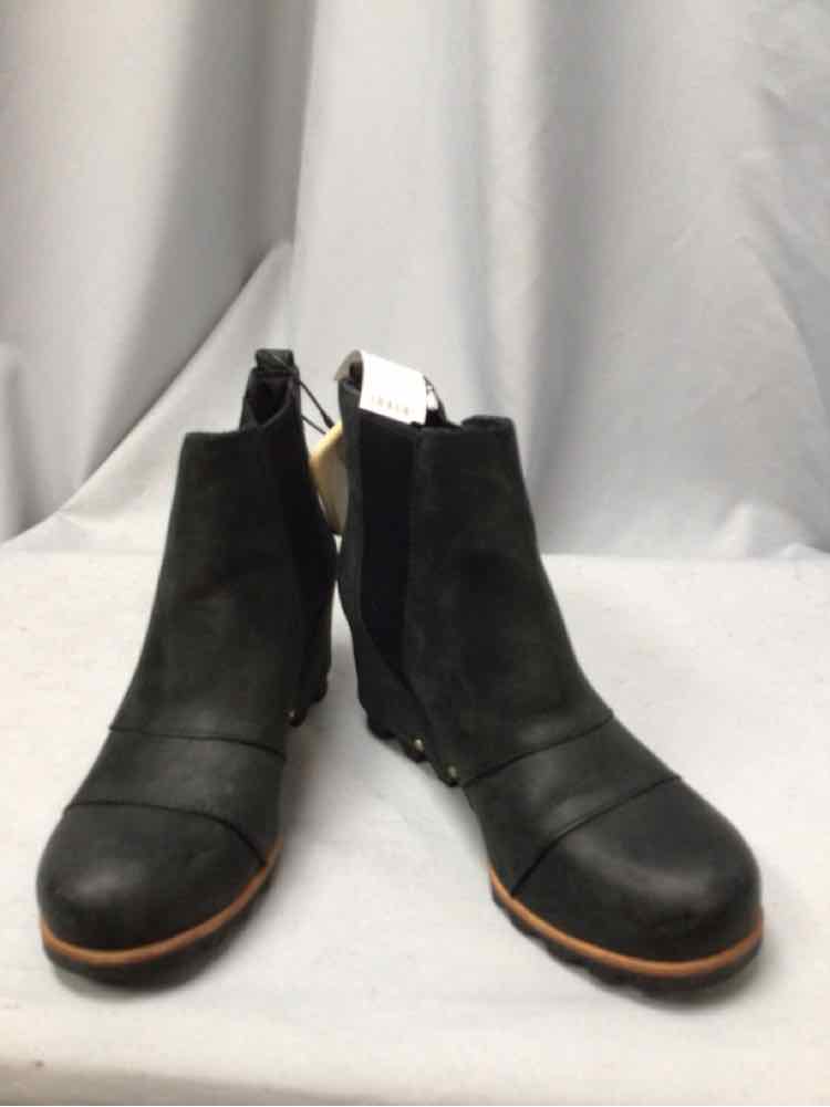 SOREL SIZE 8 Ladies SHOES