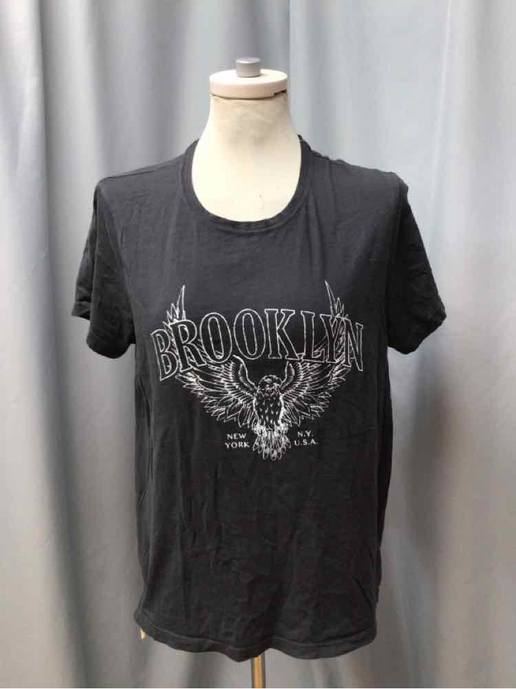 ABERCROMBIE & FITCH SIZE MEDIUM Ladies TOP