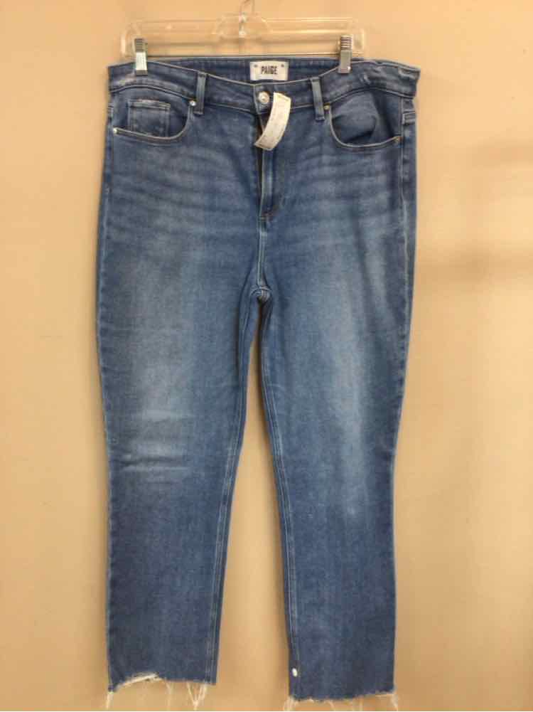 PAIGE SIZE 33 Ladies JEANS