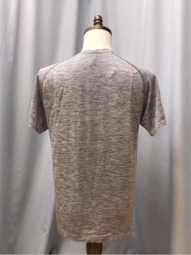 SIZE MEDIUM LULULEMON Men's SHIRTS