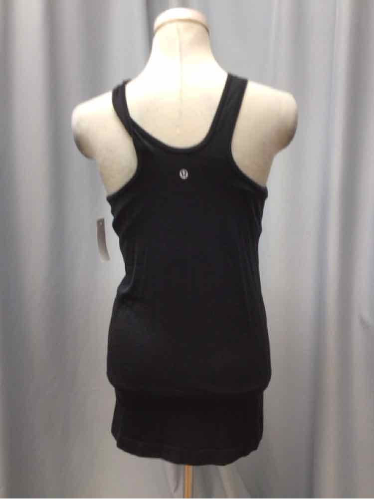 LULULEMON SIZE 10 Ladies EXERCISE
