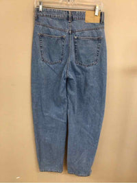 & DENIM SIZE 4 Ladies JEANS