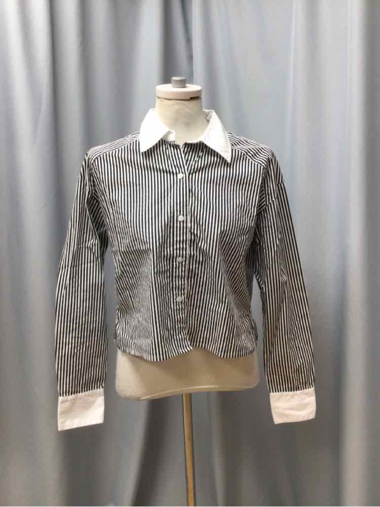 EXPRESS SIZE SMALL Ladies BLOUSE