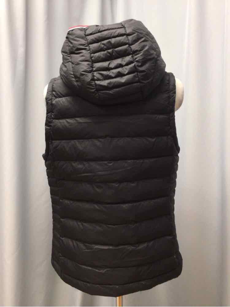 TOMMY HILFIGER SIZE MEDIUM Ladies JACKET