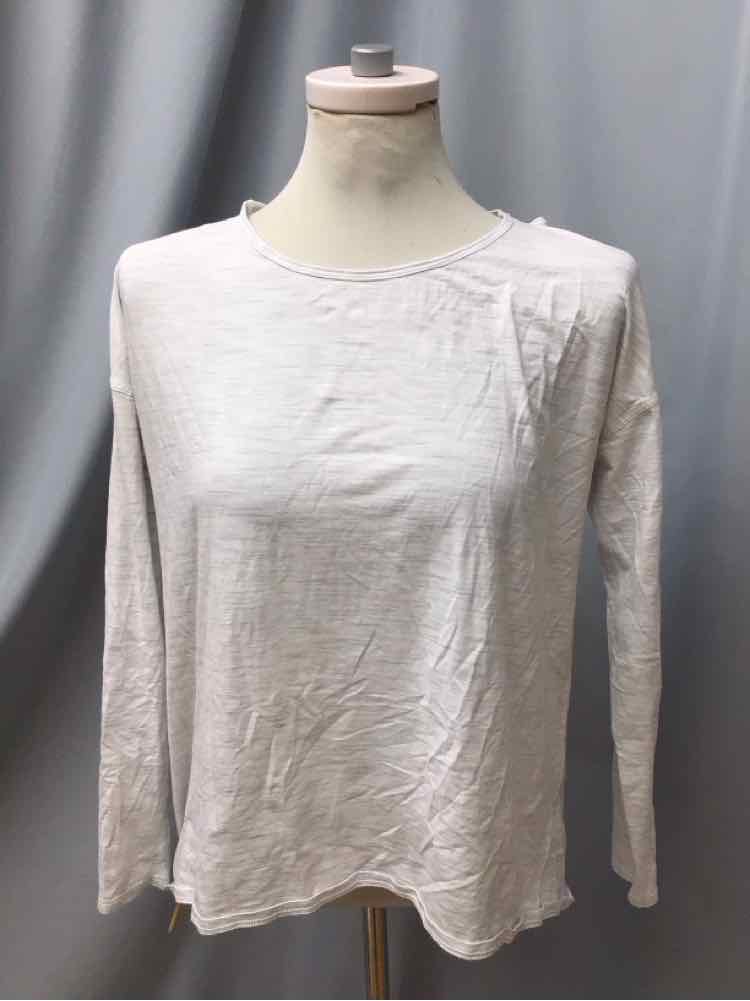 LULULEMON SIZE 4 Ladies EXERCISE