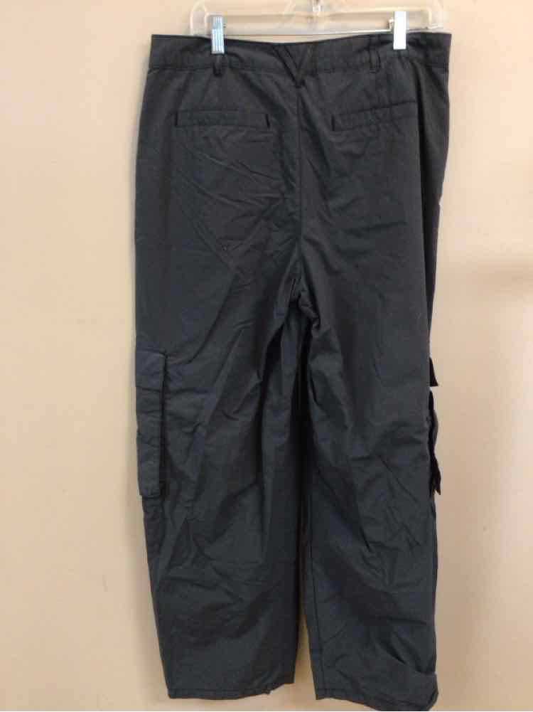 VANS SIZE 30 Ladies PANTS