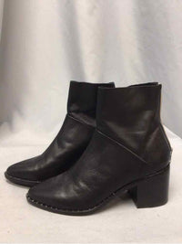TREASURE & BOND SIZE 9 1/2 Ladies SHOES