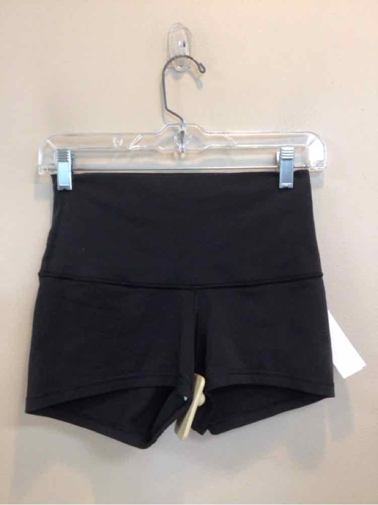LULULEMON SIZE 6 Ladies EXERCISE