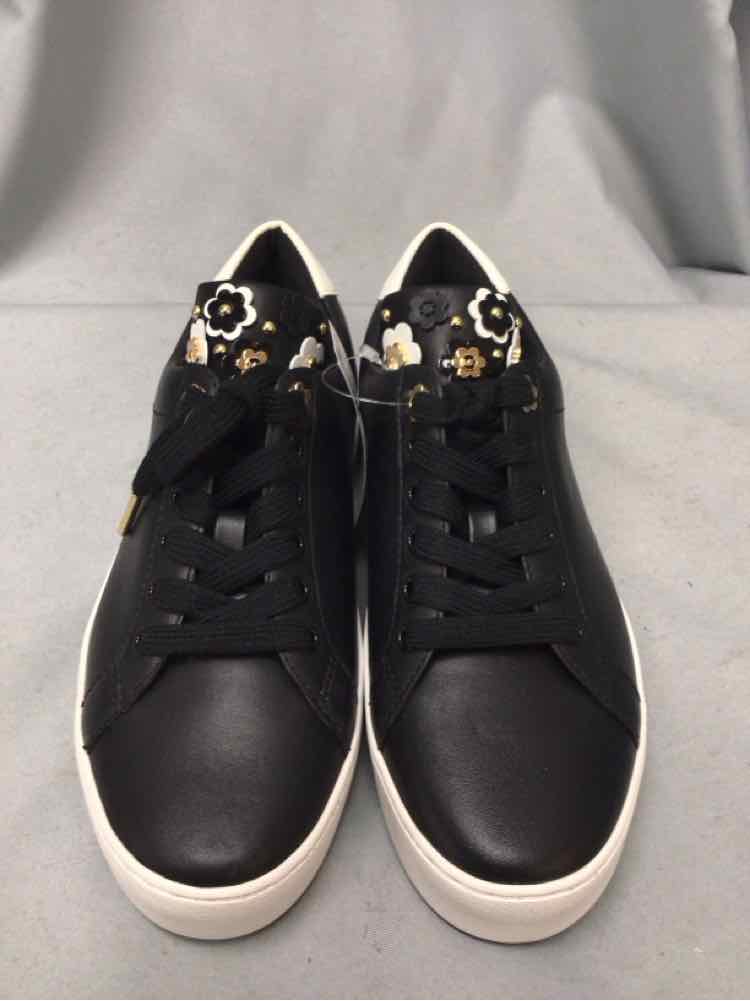MICHAEL KORS SIZE 6 1/2 Ladies SHOES