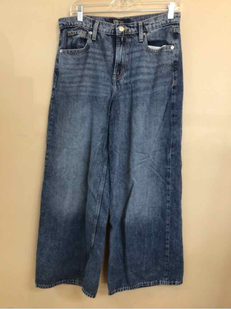 GAP SIZE 4 Ladies JEANS