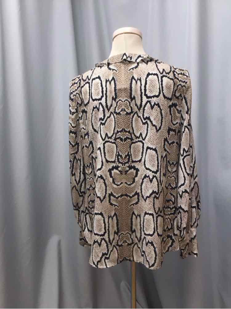 CABI SIZE MEDIUM Ladies BLOUSE