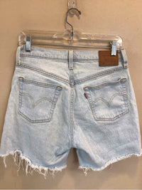 LEVI STRAUSS & CO SIZE 28 Ladies SHORTS