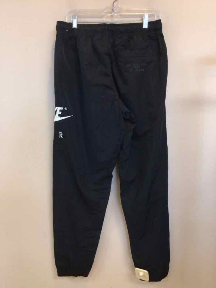 SIZE LARGE NIKE Men's PANTS