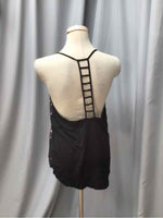 LULULEMON SIZE MEDIUM Ladies EXERCISE