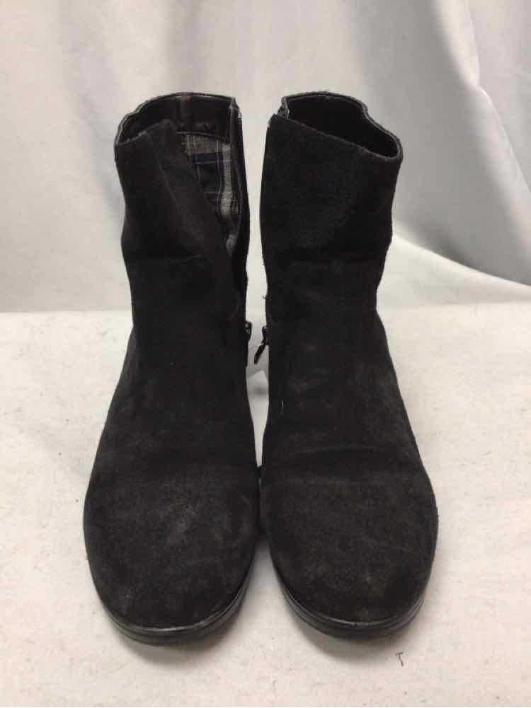 COLE HAAN SIZE 8 1/2 Ladies SHOES