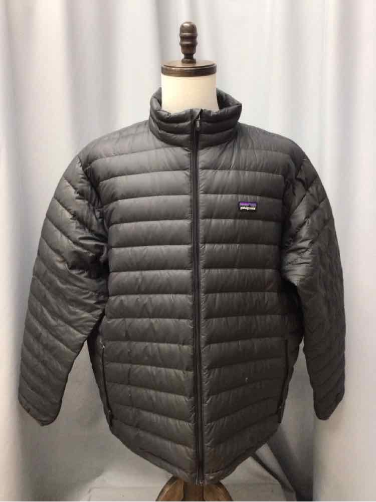 SIZE X LARGE PATAGONIA Men's COATS