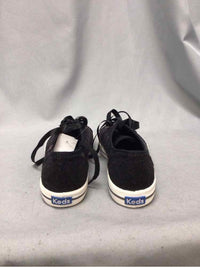KEDS SIZE 7 Ladies SHOES