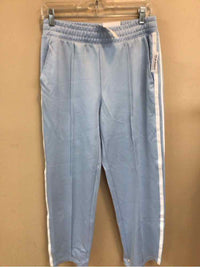 OLD NAVY SIZE MEDIUM Ladies EXERCISE