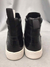 MICHAEL KORS SIZE 6 1/2 Ladies SHOES