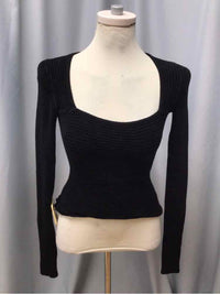 URBAN OUTFITTERS SIZE SMALL Ladies TOP