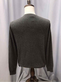 SIZE MEDIUM CLUB MONACO Men's SHIRTS