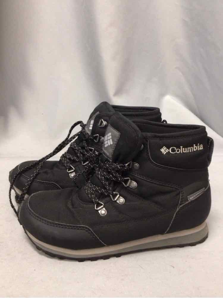 COLUMBIA SIZE 6 1/2 Ladies SHOES
