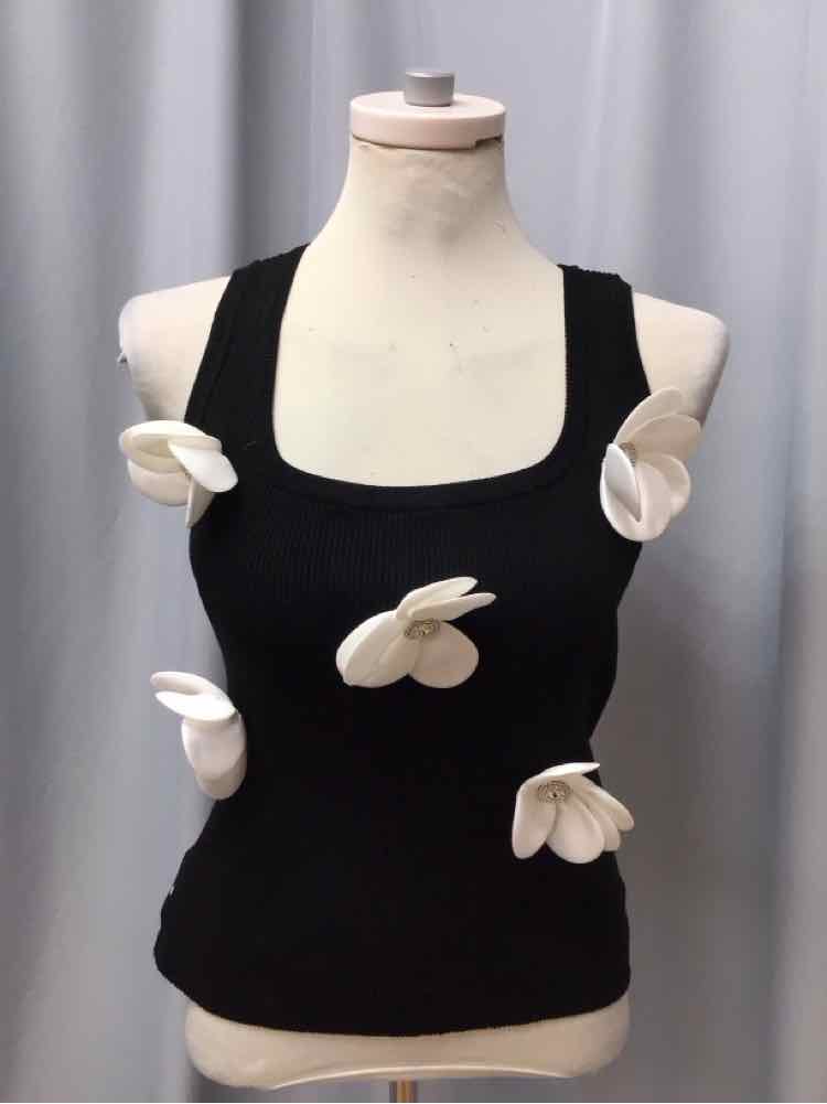 CRISS CROSS SIZE LARGE Ladies TOP