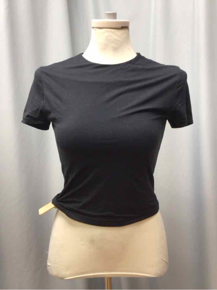 ABERCROMBIE & FITCH SIZE SMALL Ladies TOP