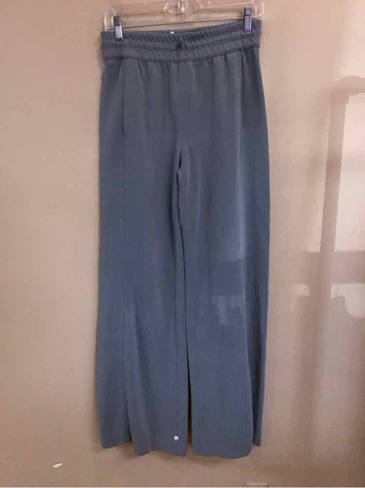 LULULEMON SIZE 6 Ladies PANTS
