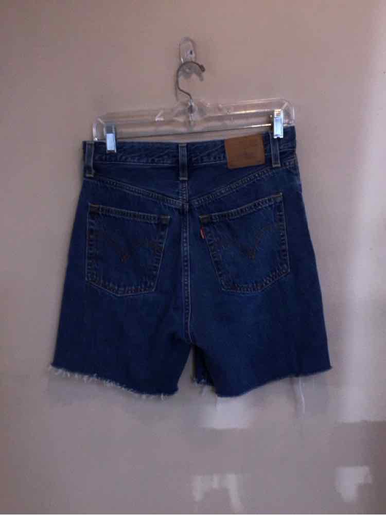 LEVI STRAUSS & CO SIZE 28 Ladies SHORTS
