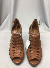 BCBG SIZE 8 1/2 Ladies SHOES
