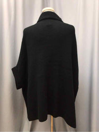 LAUREN CONRAD SIZE MEDIUM Ladies TOP