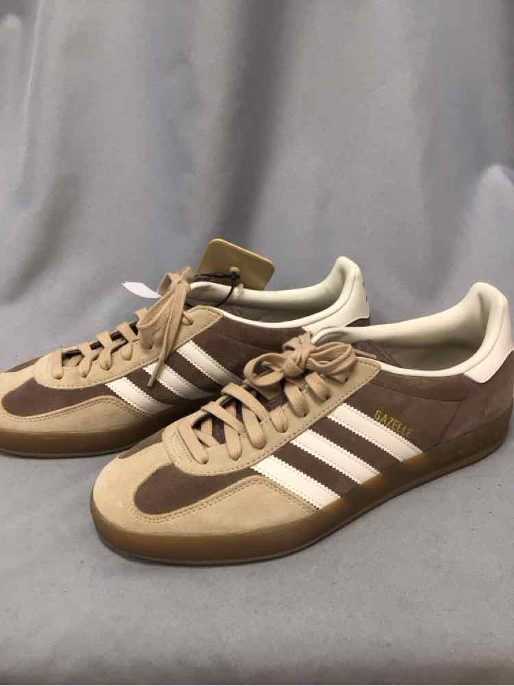 SIZE 11 1/2 ADIDAS Men's SHOES