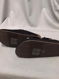 UNIVERSAL THREAD SIZE 7 Ladies SHOES