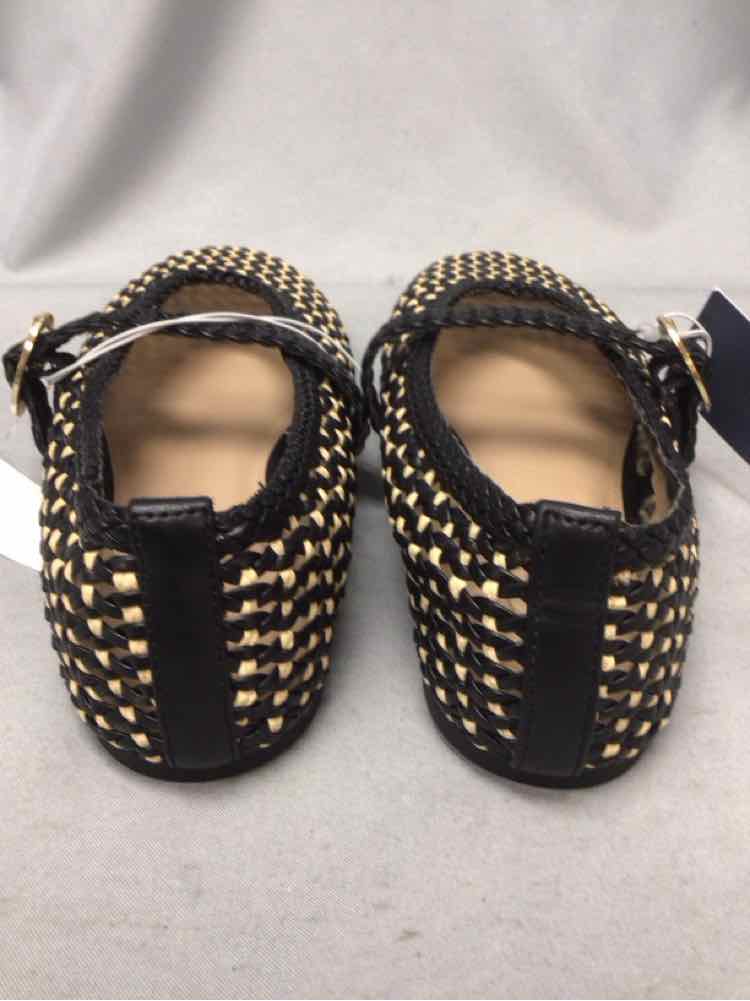 UNIVERSAL THREAD SIZE 10 Ladies SHOES