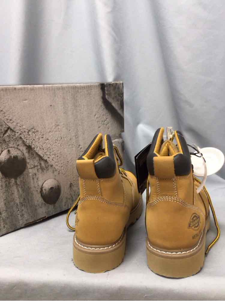 SIZE 9 1/2 DICKIES Men's SHOES
