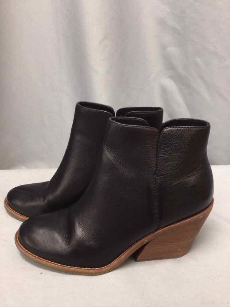 SOFT SIZE 10 1/2 Ladies SHOES