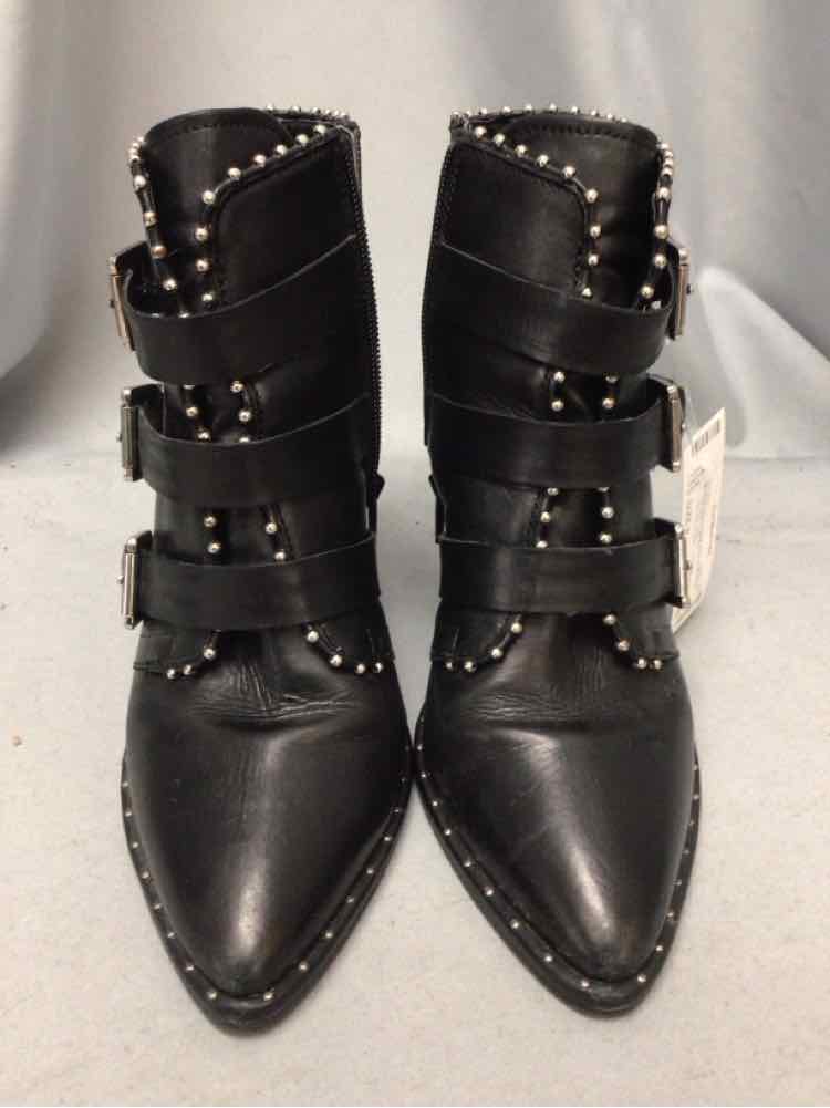 STEVE MADDEN SIZE 8 Ladies SHOES