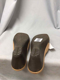CROCS SIZE 11 Ladies SHOES