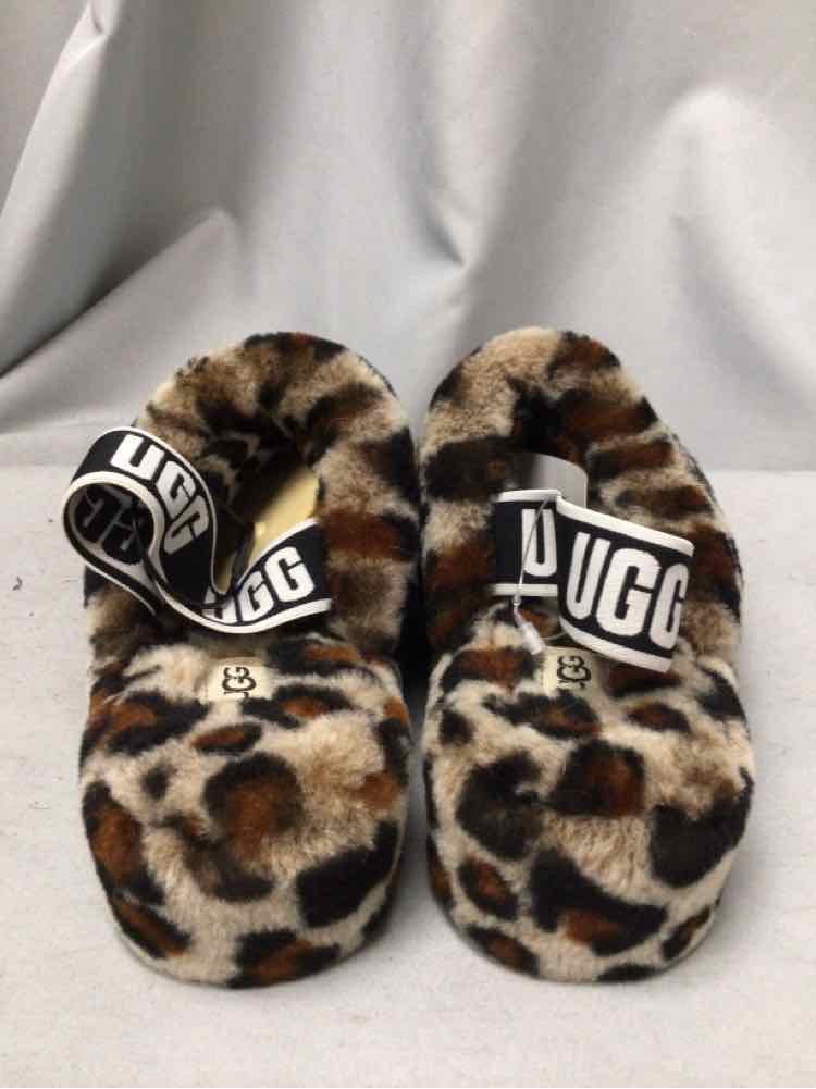 UGG SIZE 6 Ladies SHOES