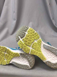 NEW BALANCE SIZE 8 Ladies SHOES