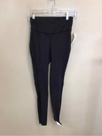 LULULEMON SIZE 4 Ladies EXERCISE