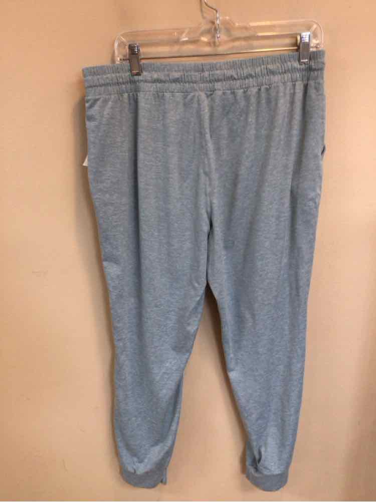 KIRKLAND SIZE LARGE Ladies EXERCISE