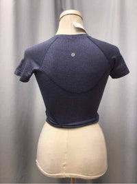 LULULEMON SIZE 4 Ladies EXERCISE